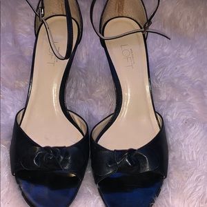 Loft Leather pumps